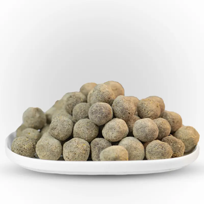 নাড়িকেলের নাড়ু এবং পুলি পিঠার কম্বো!